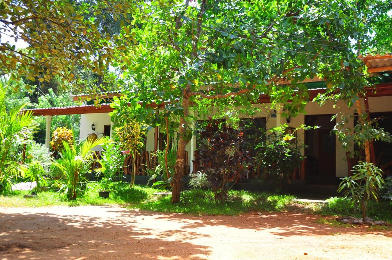 Sigiri Rock Side Home Stay Sigiriya Exterior foto